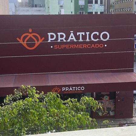 Apartamento 2 dormitórios e sacada 80 mts do mar Balneário Camboriú Exterior foto