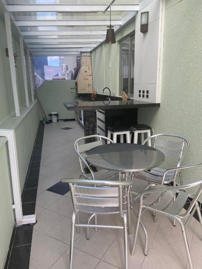 Apartamento 2 dormitórios e sacada 80 mts do mar Balneário Camboriú Exterior foto