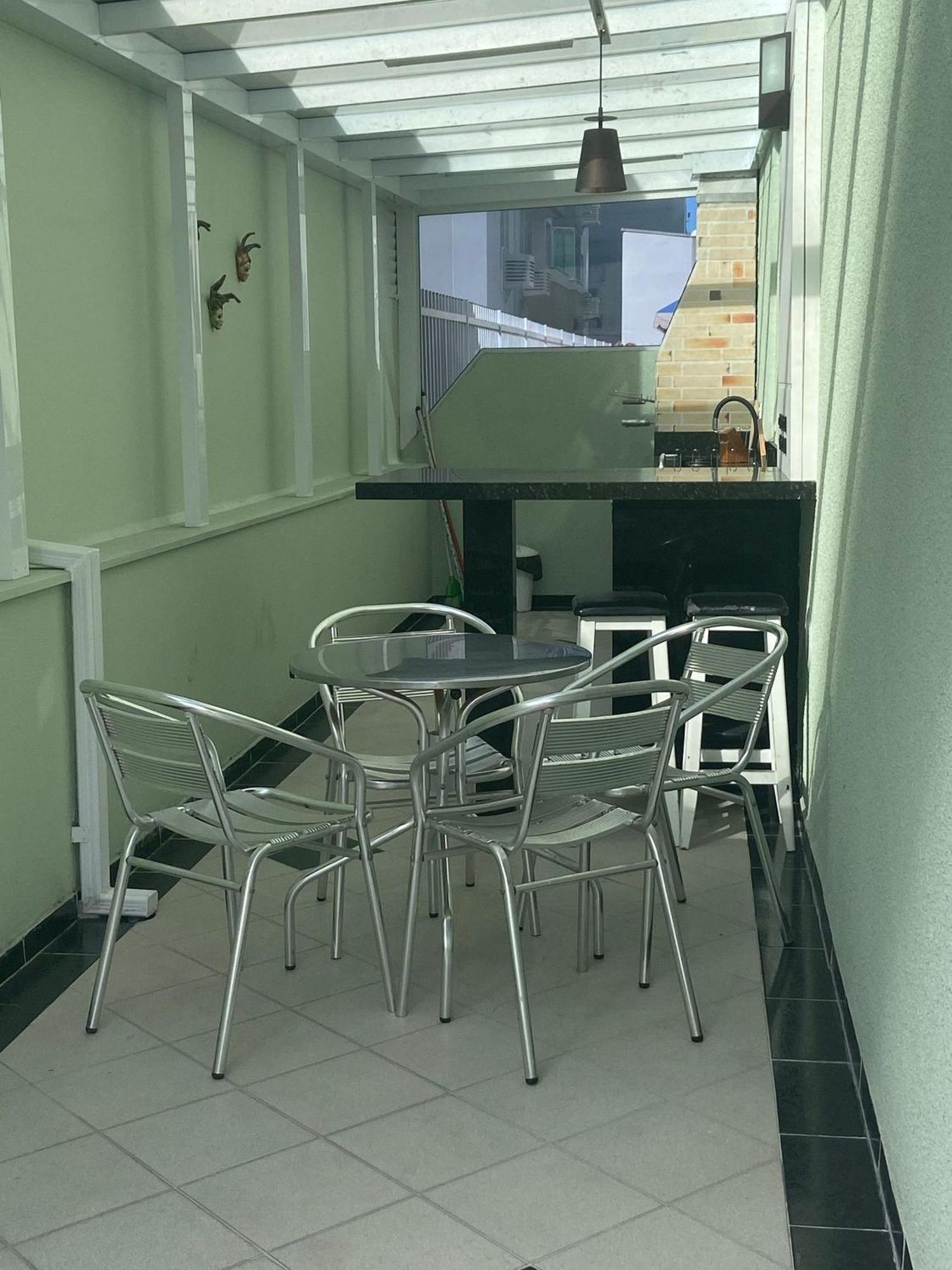 Apartamento 2 dormitórios e sacada 80 mts do mar Balneário Camboriú Exterior foto